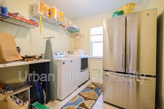 Building Photo - 501 Benning Dr