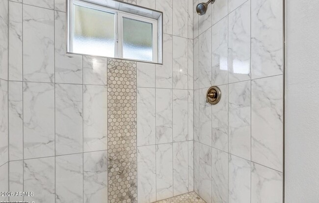 Building Photo - 10602 W Cumberland Dr