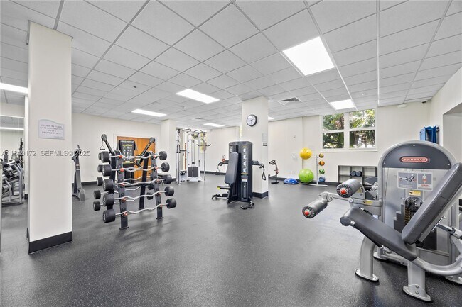 Building Photo - 3001 S Ocean Dr