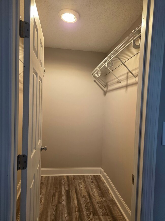 Building Photo - 6108 Ramsey Rd