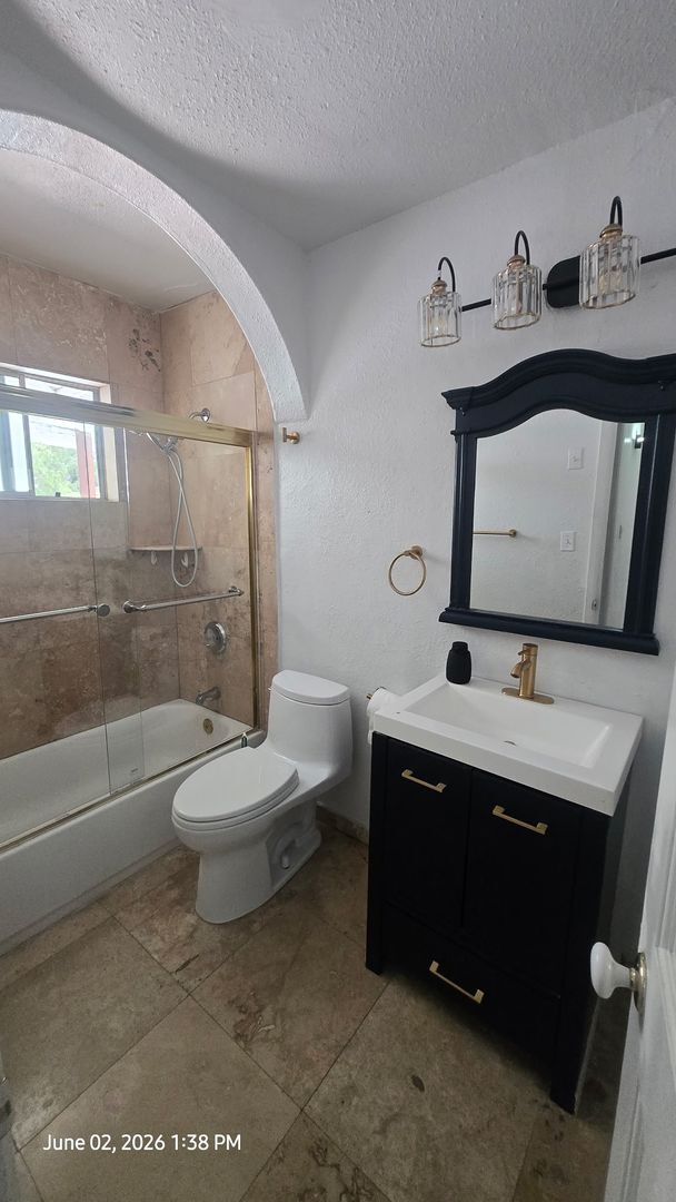 Building Photo - House FOR RENT in Bonita!! Pool and views.