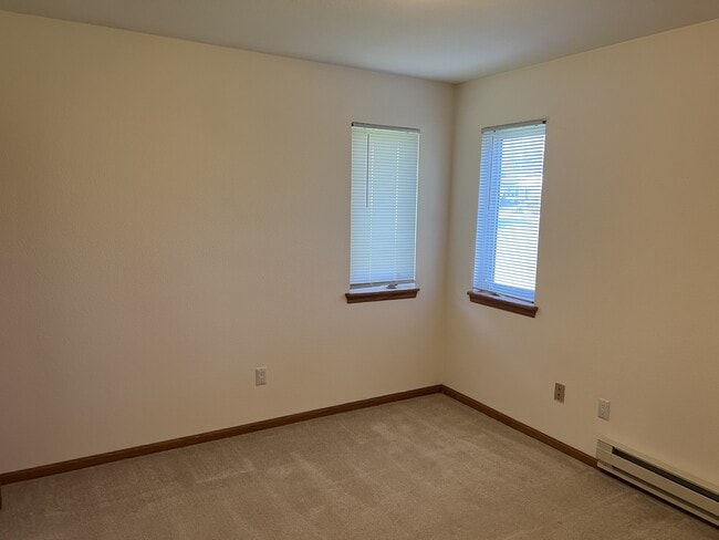 Building Photo - 1105 Heritage Ct