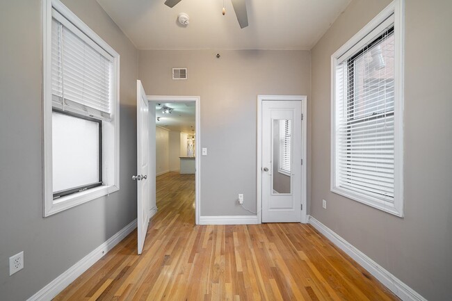 Building Photo - 306 2nd St