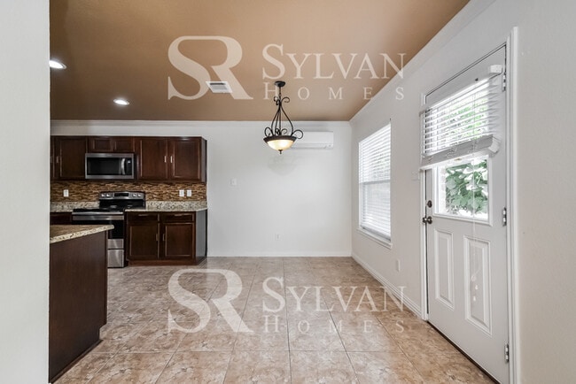 Building Photo - Everything you have been dreaming of is here. Lease today!