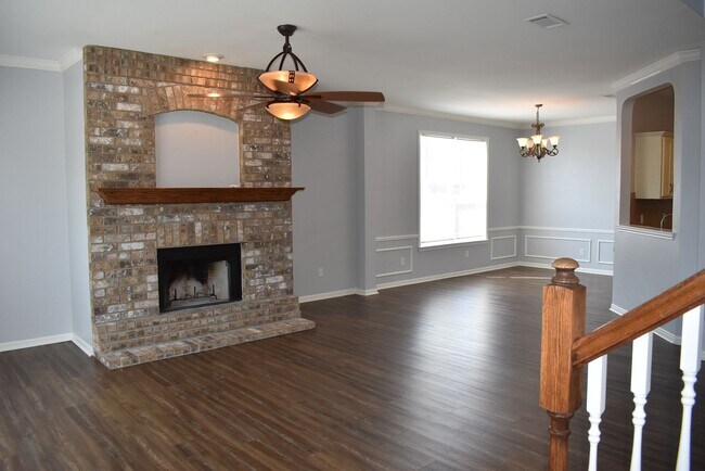 Building Photo - 509 Lakota Ln