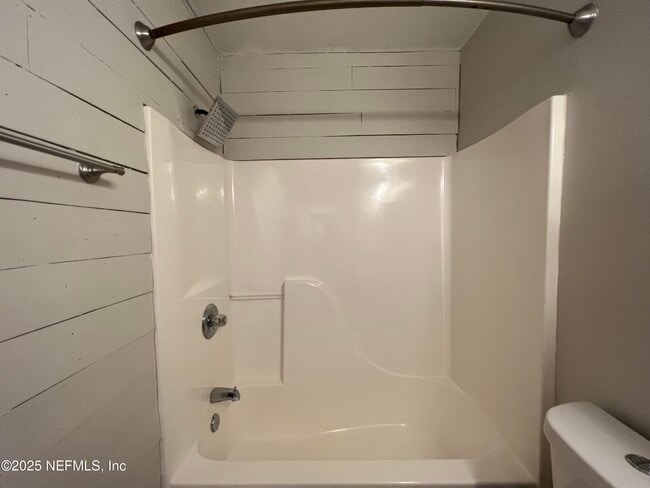 Building Photo - 1508 Center St