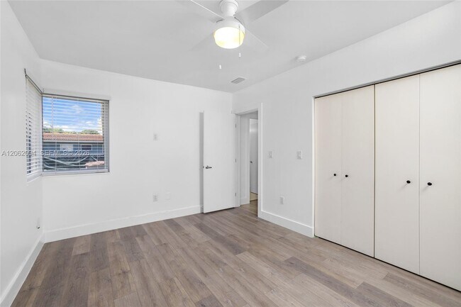 Building Photo - 14120 NW 2nd Ave