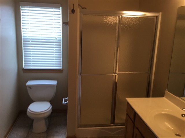 Building Photo - 2302 High Ridge Ln