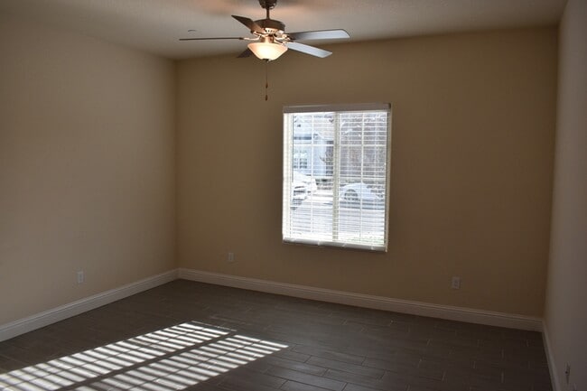 Building Photo - 2423 Gabriel Dr