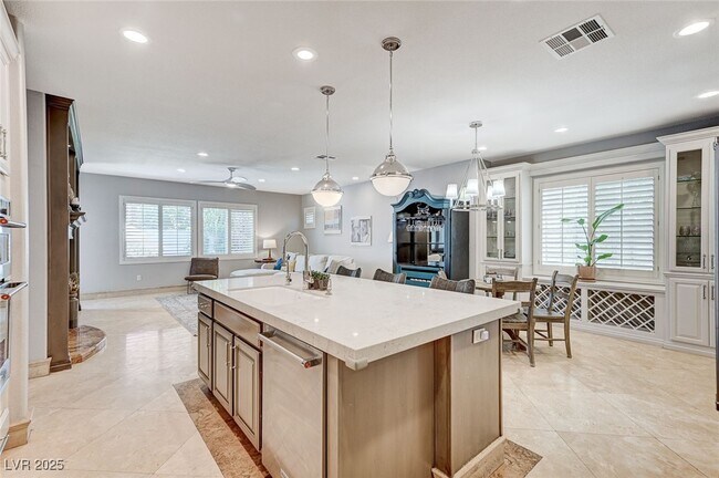 Building Photo - 10249 Wisteria Hills Ct