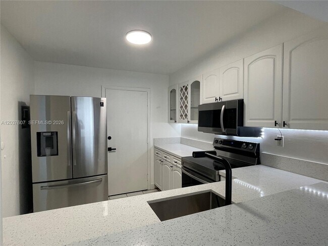 Building Photo - 8233 Harding Ave