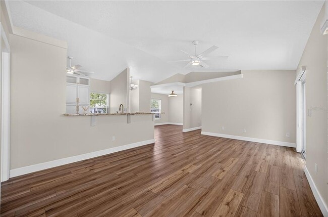 Building Photo - 10748 Siena Dr