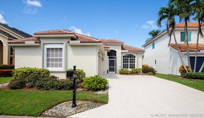 Building Photo - 10881 La Salinas Cir