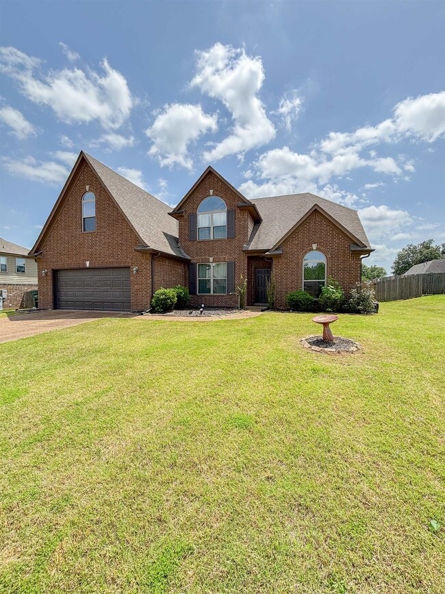 Building Photo - 6839 Hare Hill Dr