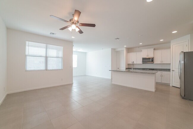 Building Photo - 5635 W Walatowa St