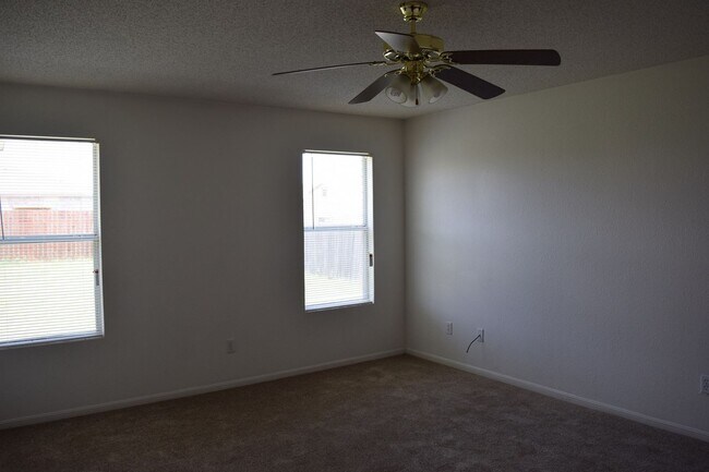 Building Photo - 4307 Janelle Dr