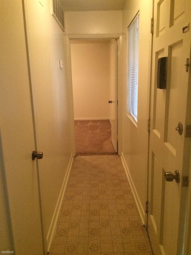 Building Photo - 21 Northgate Dr