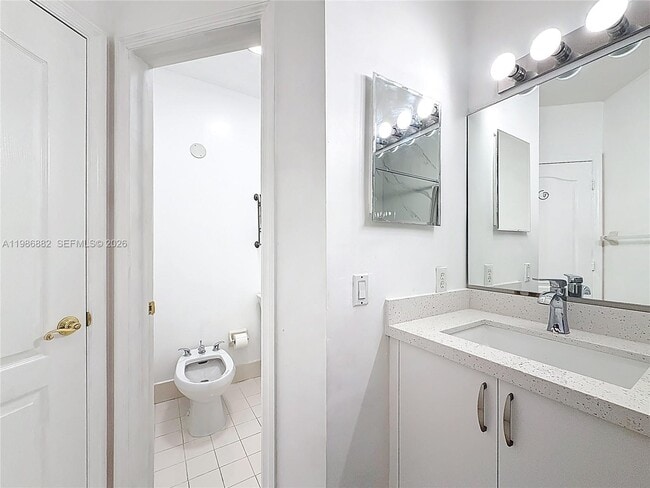 Building Photo - 4330 NW 114th Pl