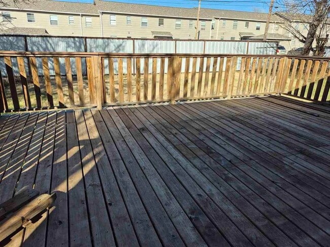 Building Photo - 2209 NW Smith Ave