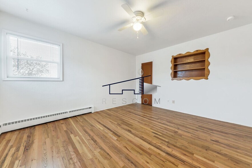 Building Photo - 338 E 200 S