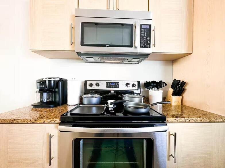 Building Photo - 150 Padre Blvd