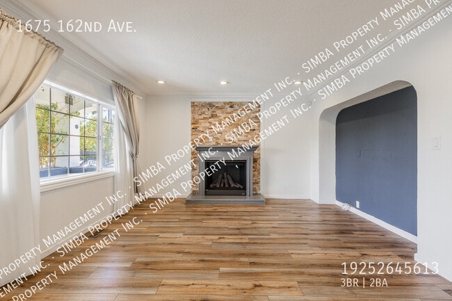 Building Photo - 1675 162nd Ave