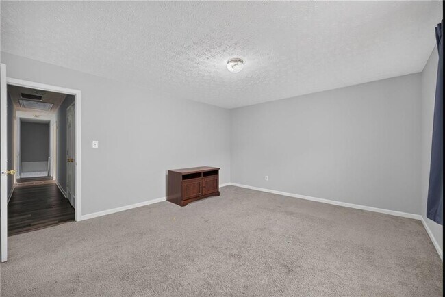 Building Photo - 530 Sterling Pointe Ct NW