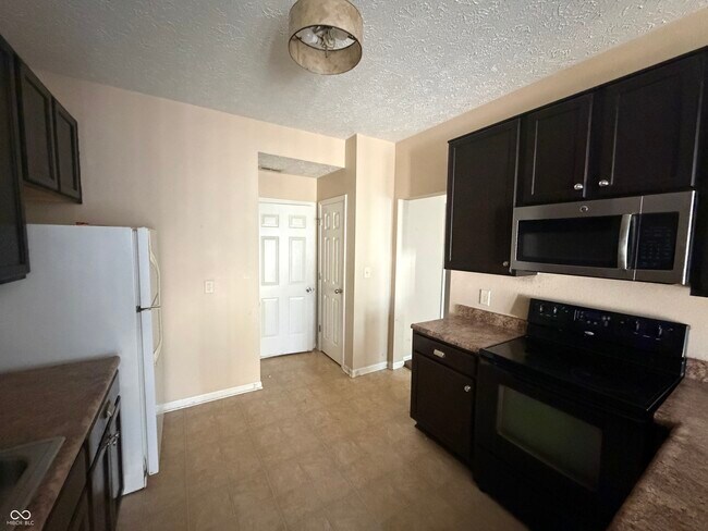 Building Photo - 2424 Boyer Ln