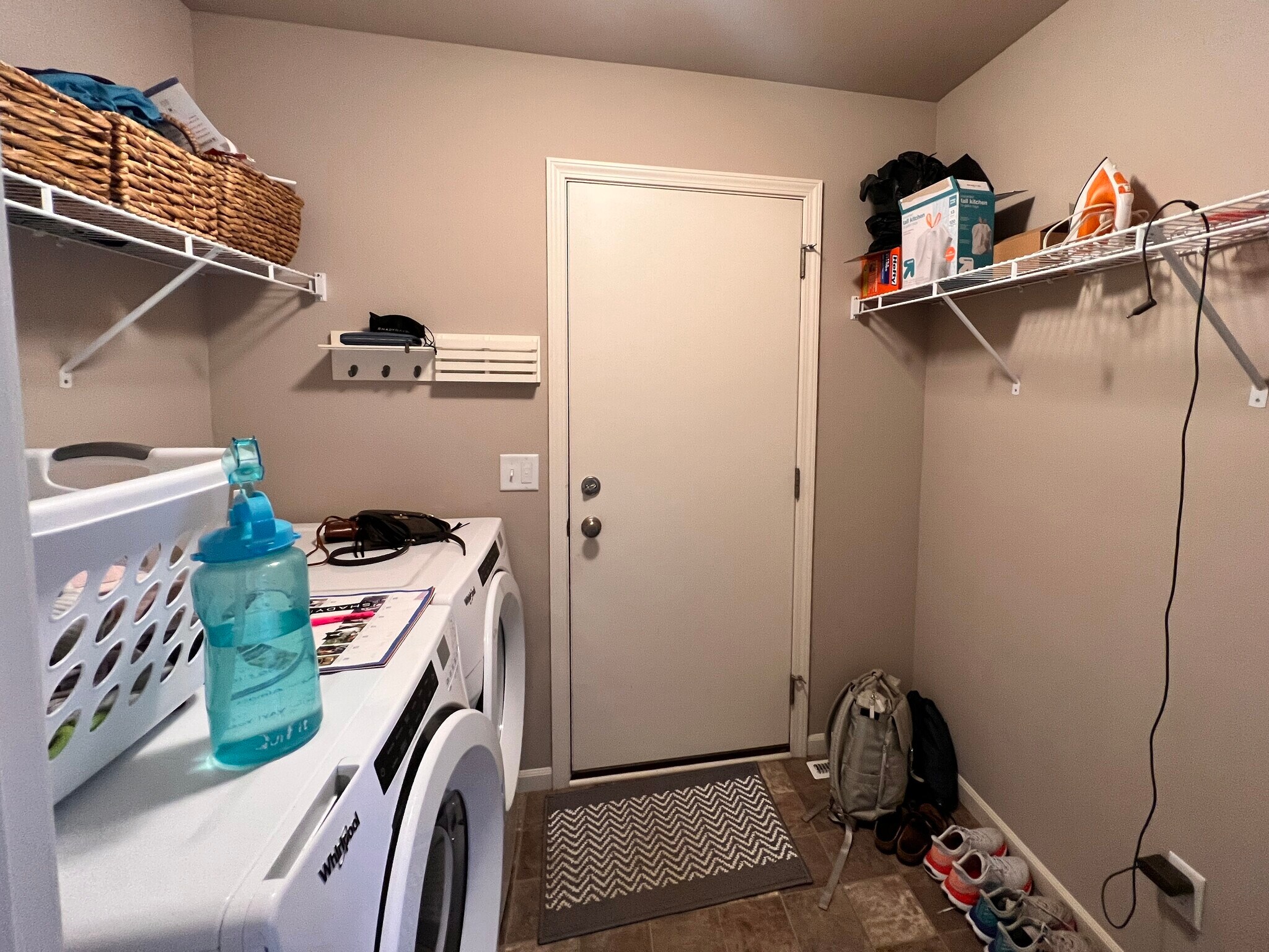 Laundry Room - 9751 Watts Rd