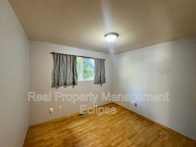 Building Photo - 14722 84th Ave NE