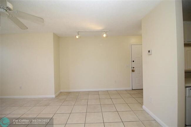 Building Photo - 4401 W McNab Rd
