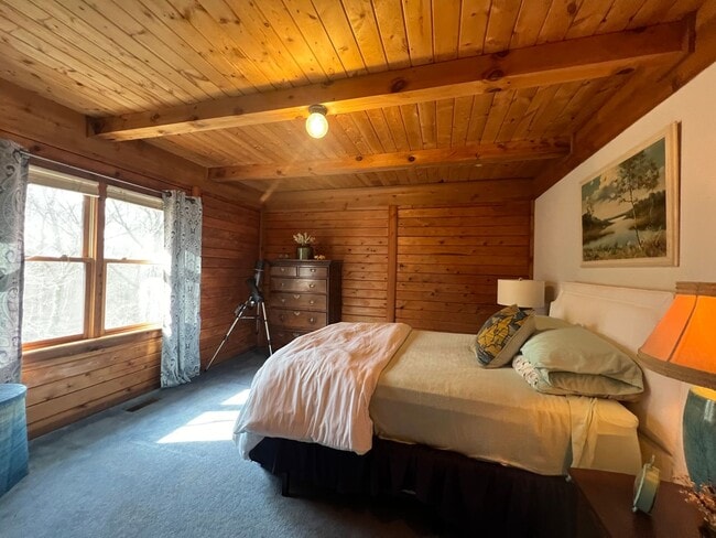 Building Photo - Best Kept Secret in Asheville