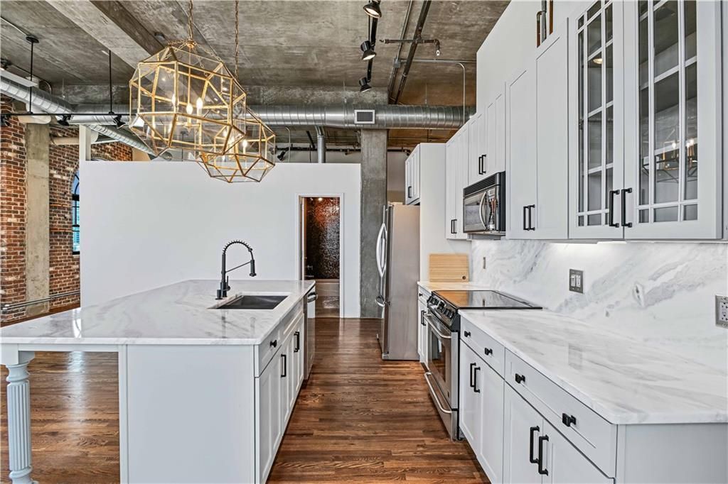 Building Photo - 3180 Mathieson Dr NE