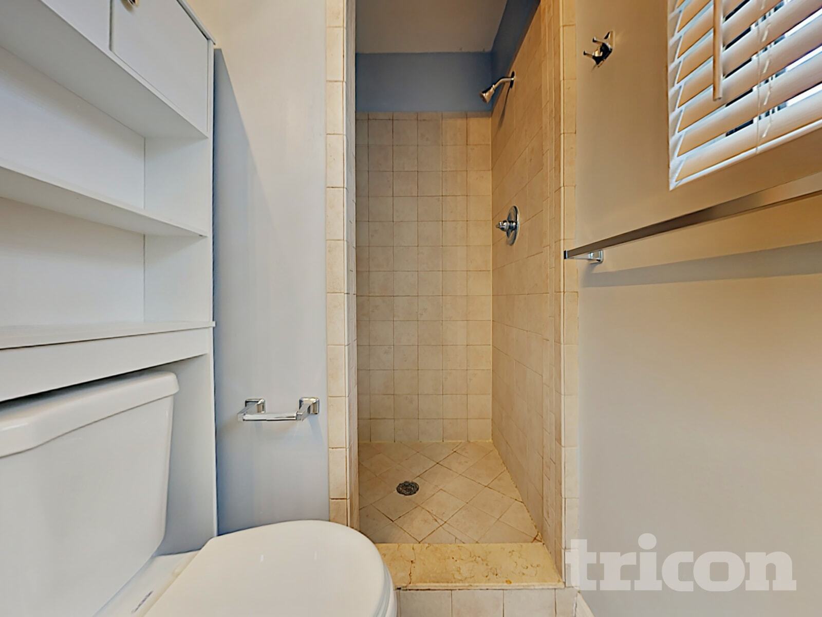 Building Photo - 8588 Lamanto Ave N