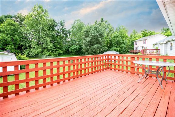 Back deck overlooking great fenced yard - 1805 Colt Dr
