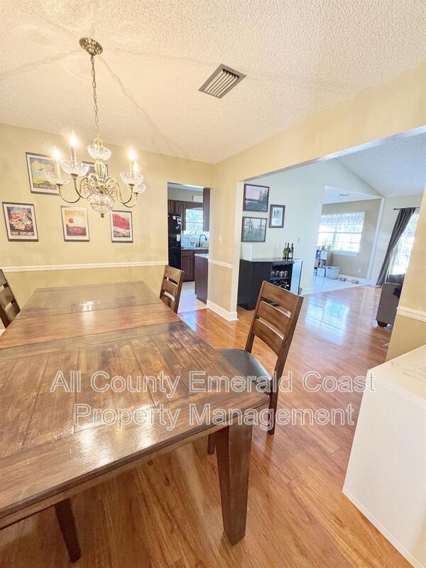 Building Photo - 1126 Bay Ct