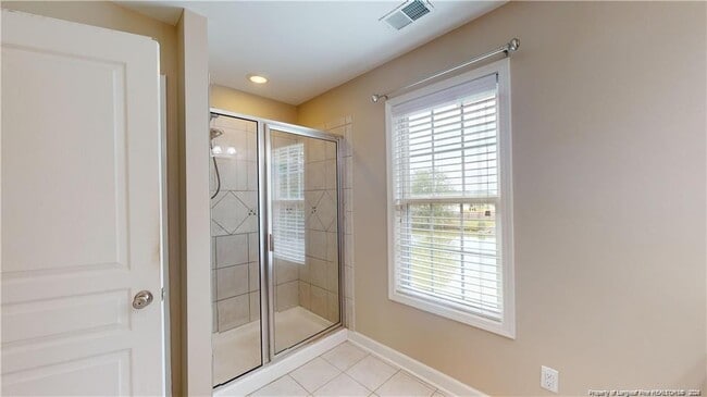 Building Photo - 1319 Braybrooke Pl