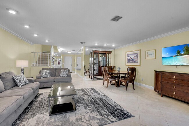 Building Photo - 21207 Lago Cir