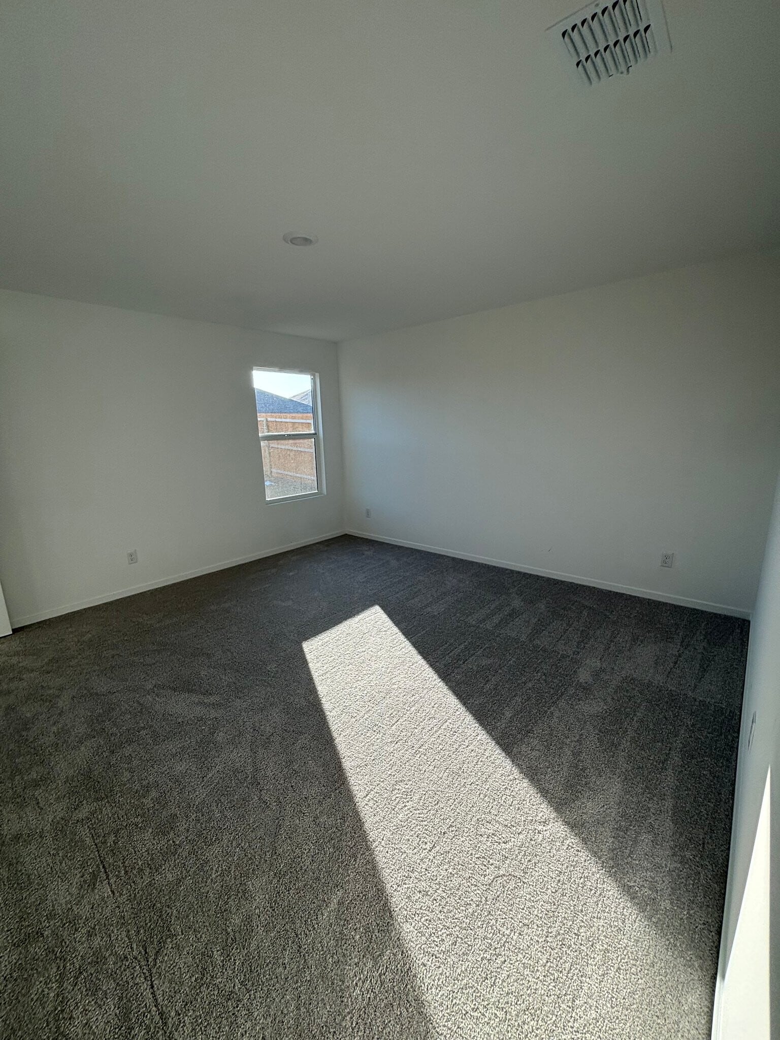 Building Photo - 15004 Rangeland Rd
