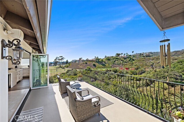Building Photo - 449 Avenida Crespi