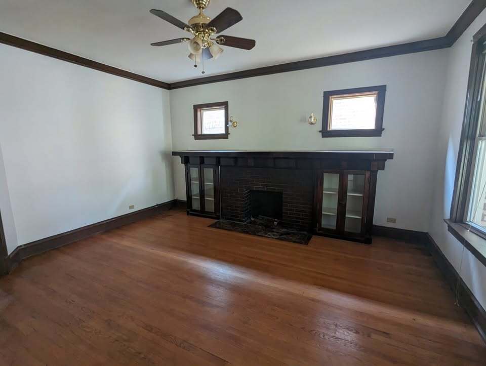 Building Photo - 6215 S Eberhart Ave