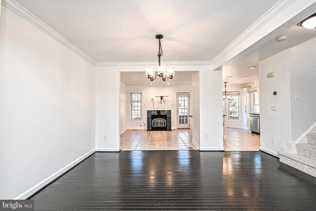 Building Photo - 12700 Dogwood Hills Ln