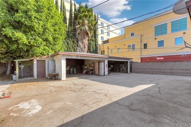 Building Photo - 1540 Abbot Ave
