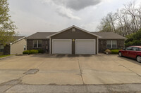 Building Photo - 3318 E St Charles Rd