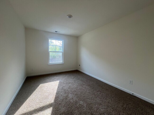 Building Photo - Brand-New 4BR Home for Rent in Kingsport – Be the First Tenant!