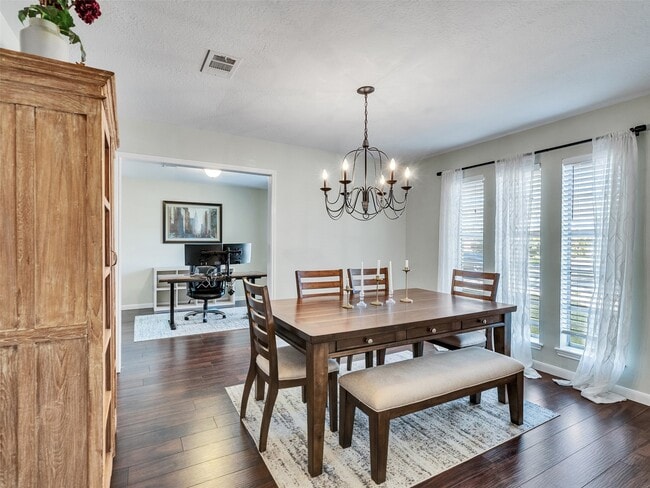 Building Photo - 1134 Western Springs Dr