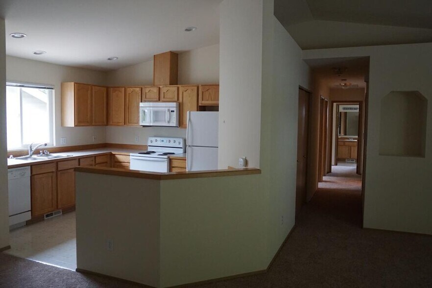 Building Photo - 2964 Sprague St