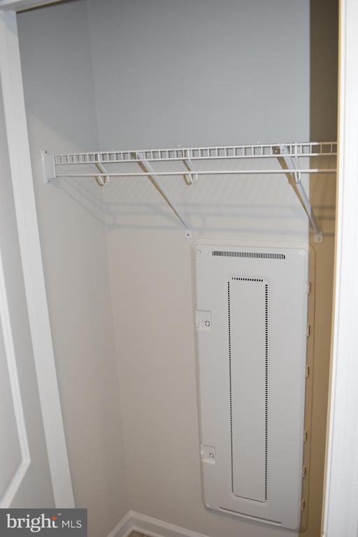 Building Photo - 224 Swan Fld Ave