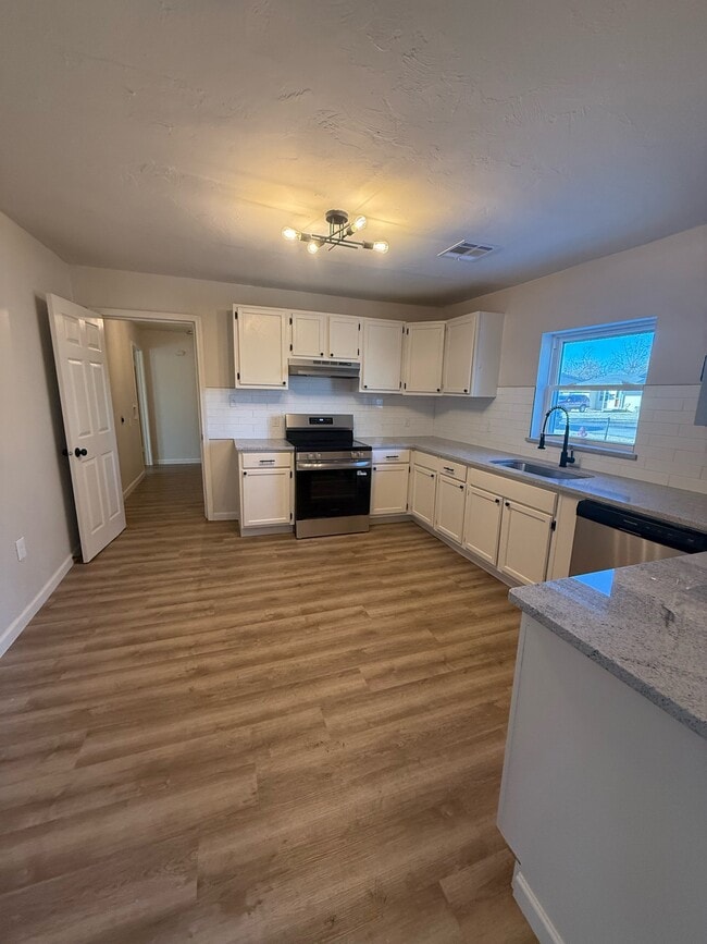 Building Photo - 6208 NW 34th St