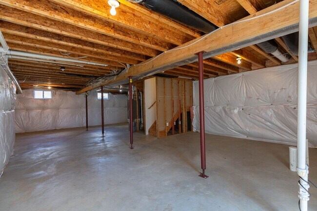 Building Photo - 59 Stork Ln